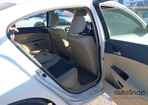 2011 Honda Accord 2.4 Lx-P from USA, damaged, VIN 1HGCP2F46BA077517